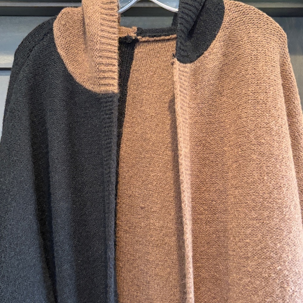Colorblock Hooded Cardigan Sweater
